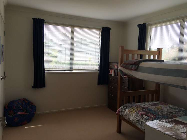 193 Kyle Road Greenhithe_16