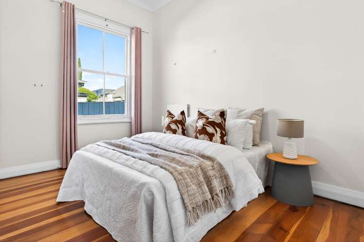 34 Tawera Road Greenlane_13