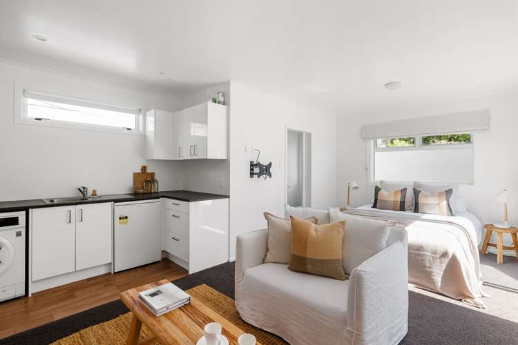 1 Vennell Street Leamington_32