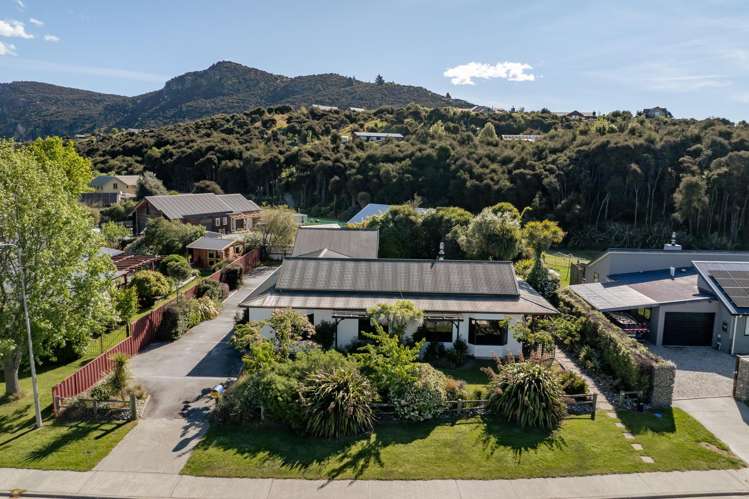 85 Lagoon Avenue Albert Town_29