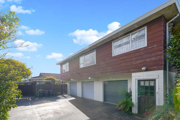 2/5 Salford Avenue Redwood_7