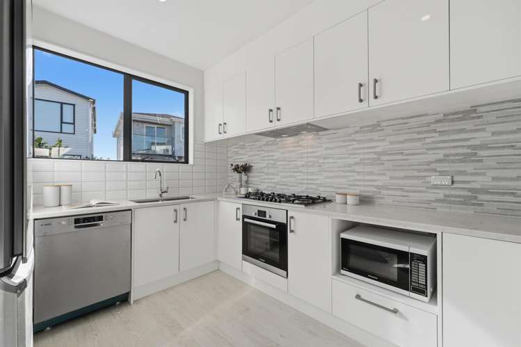 9 Pihoihoi Place Hobsonville_1