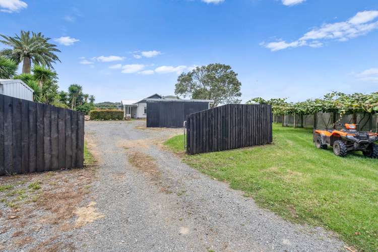 988 Otaika Valley Rd Maungatapere_26