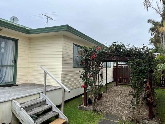 Spacious 3 Bedroom Home in Orewa