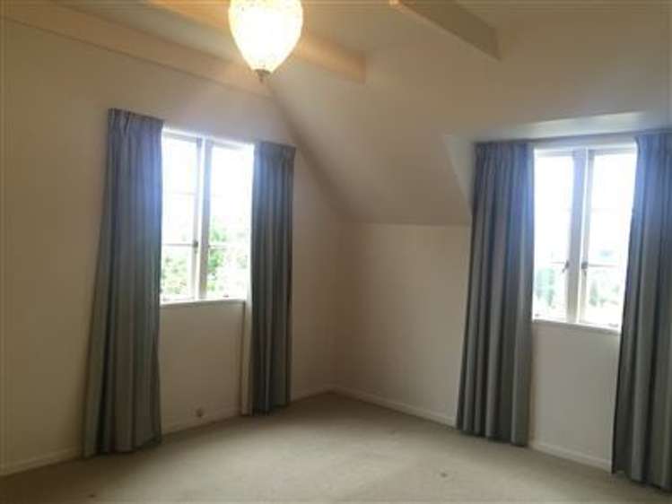 2/5A Havana Place Glenfield_2