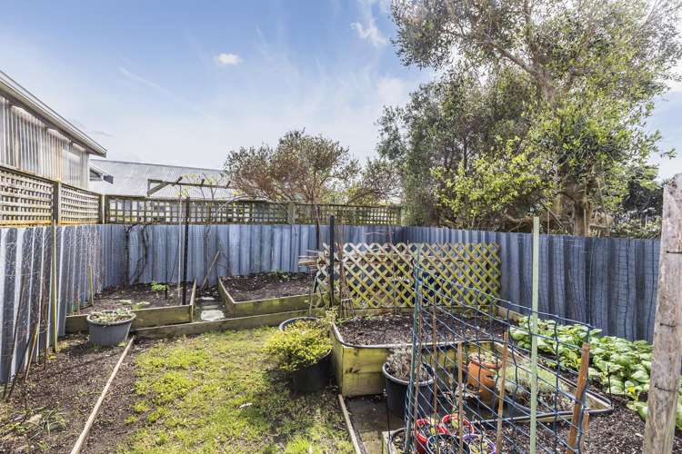 2/4 Ellesmere Avenue Miramar_21