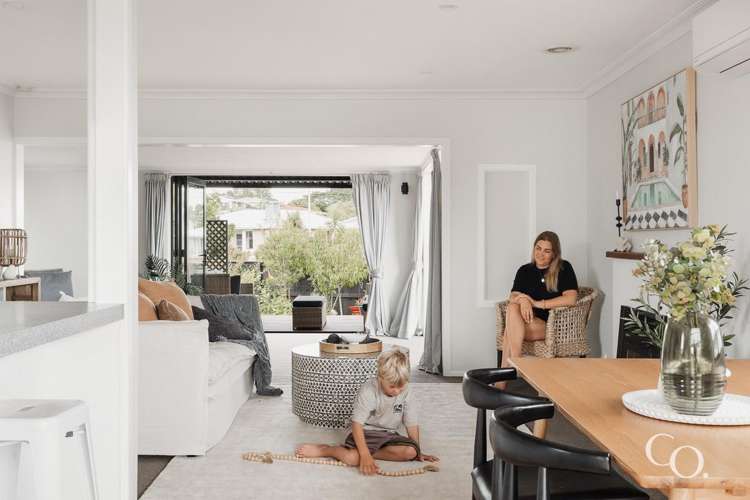 13 Bristol Avenue Brookfield_2