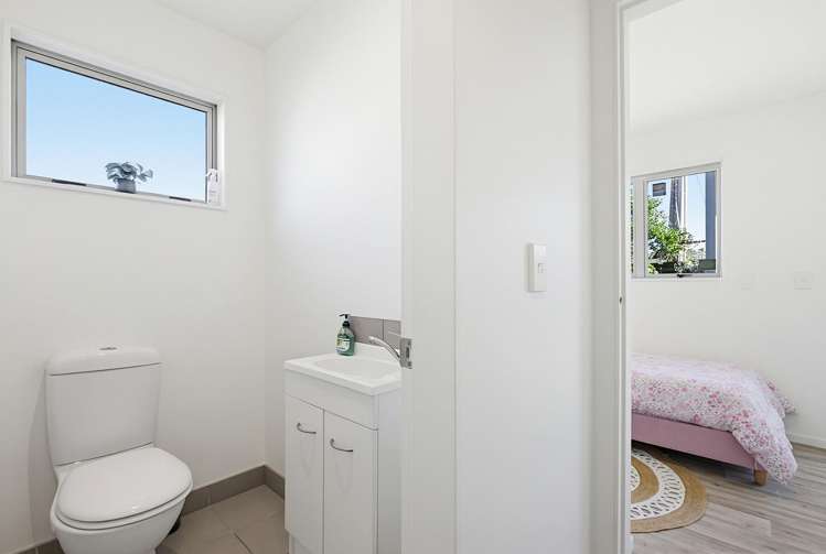 22A Main Road Titahi Bay_17