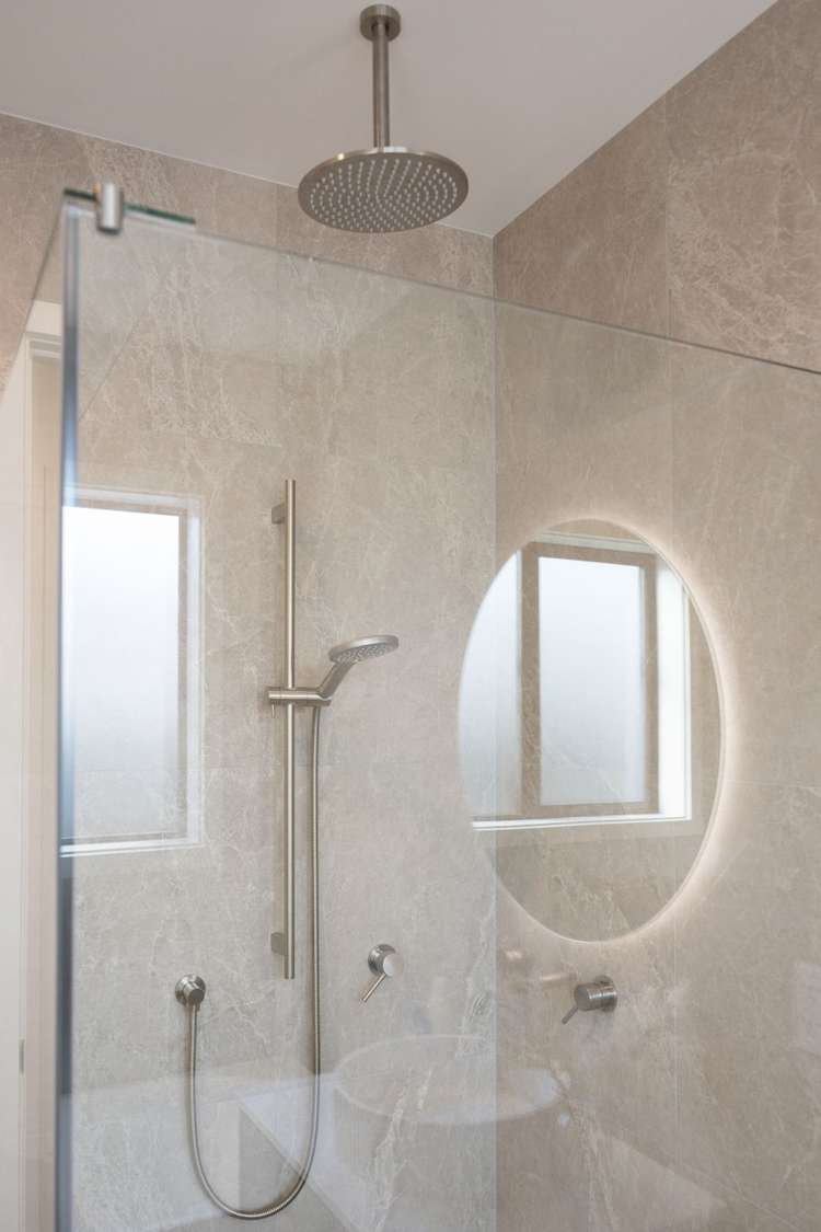 2/8 Lumino Terrace Peacocke_12