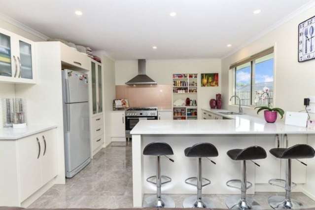 Large family home close to great schools