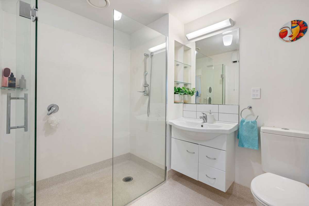 110/21B Swanson Road_5