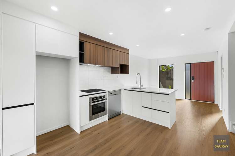 8/108 Mahia Road Manurewa_14