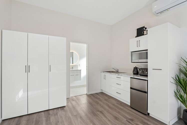 1 Burnett Lane Lincoln_19