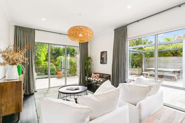 8 Lochiel Road Khandallah_20