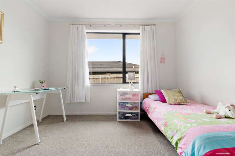 16a Pyne Crescent Pokeno_14