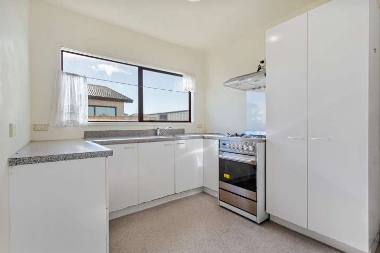 2/27 Aeronautic Road Takanini_6