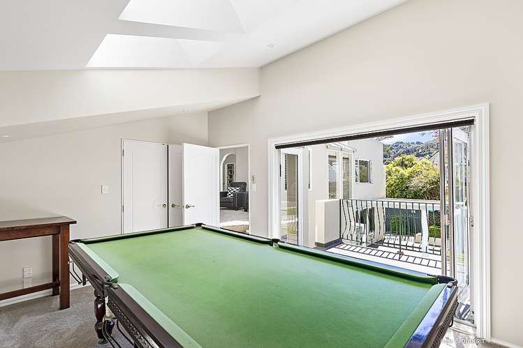 234 Marine Drive 1296_16