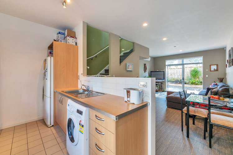 19 Albionvale Road Glen Eden_2