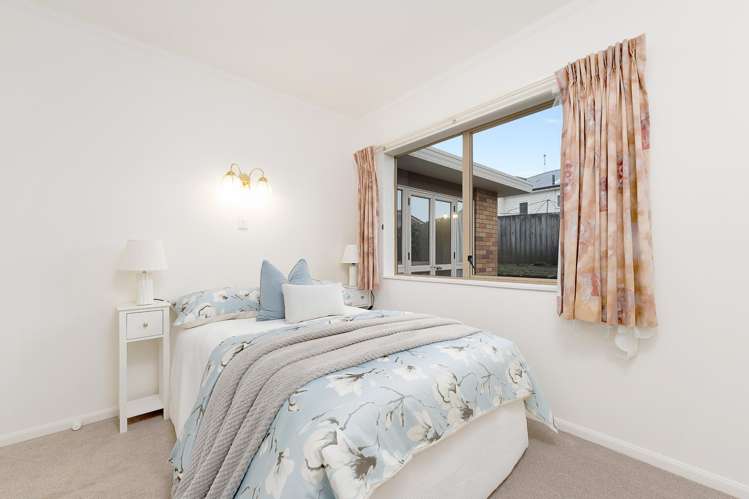 17A Tirimoana Road Te Atatu South_8