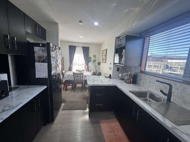 7B Dumfries Drive Hornby_2