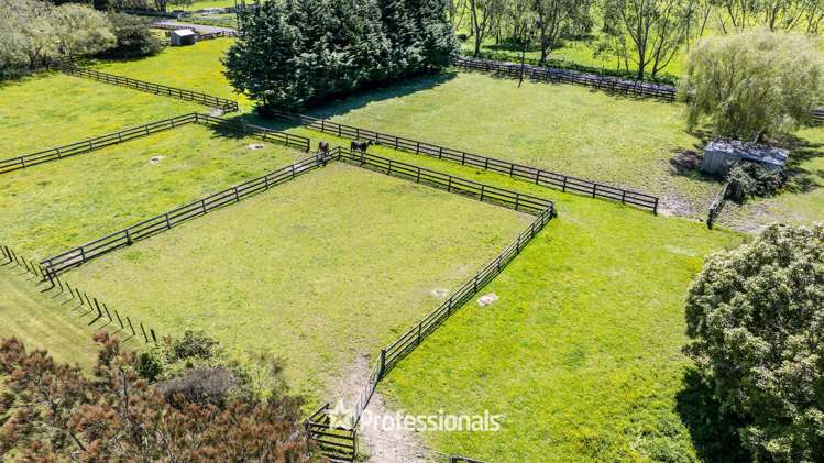 118 Colletts Road Mangaroa_22