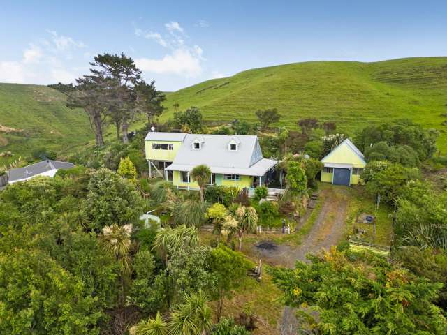 22 Whangaimoana Beach Road Whangaimoana_1