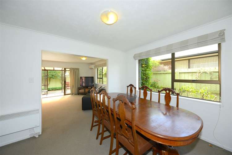 2/11 Rubens Place Burnside_3