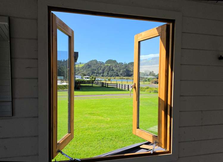 1 Dawson Place Cooks Beach_4