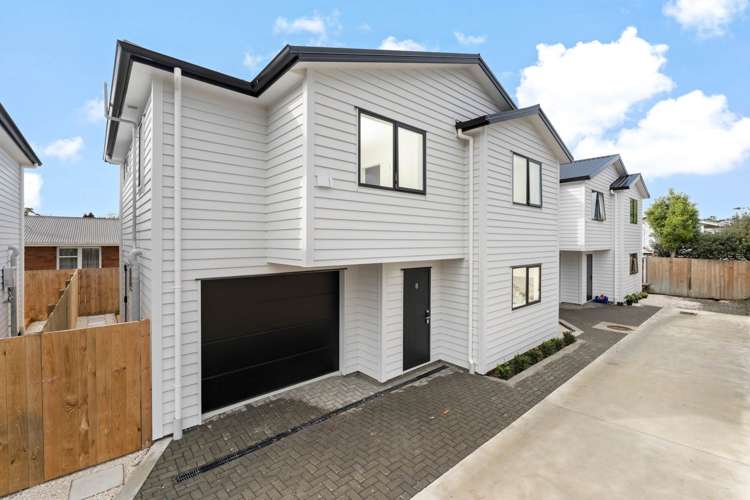 74b Riverpark Crescent Henderson_12