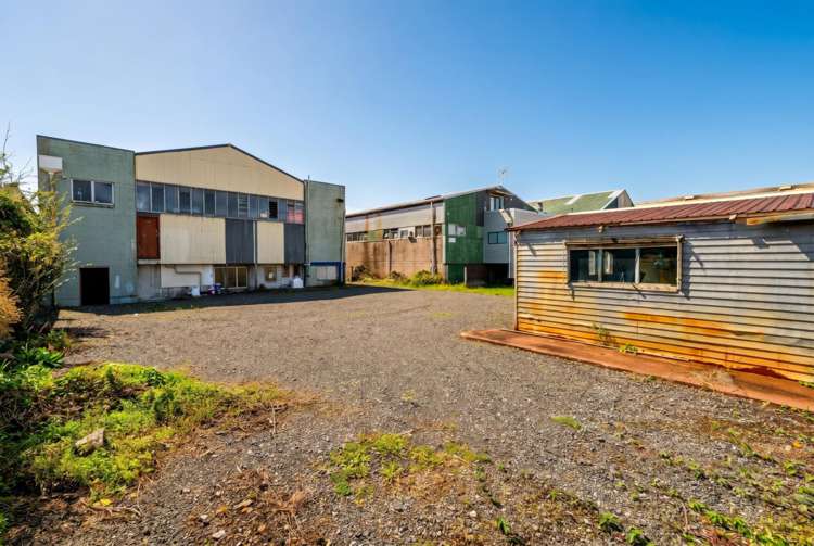 11 Cartwright Road Kelston_3