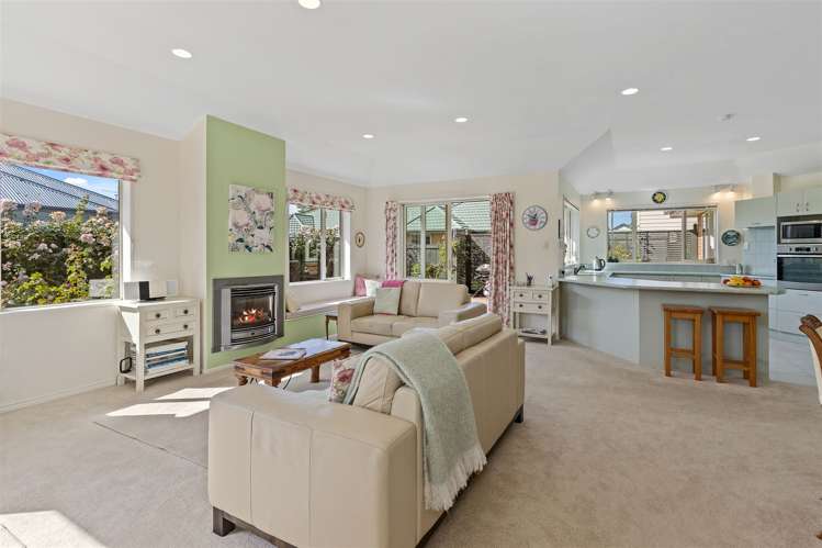 3 Nunweek Boulevard Harewood_6