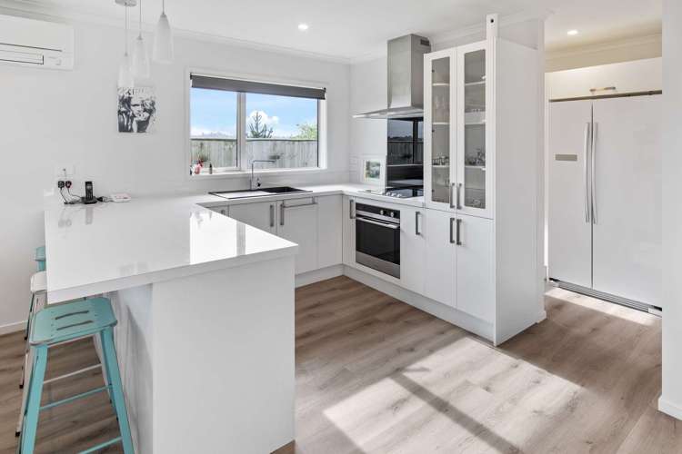 19 Magnolia Crescent Tawhero_5