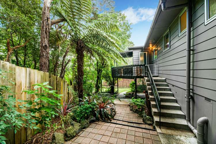 51 Onedin Place Titirangi_23