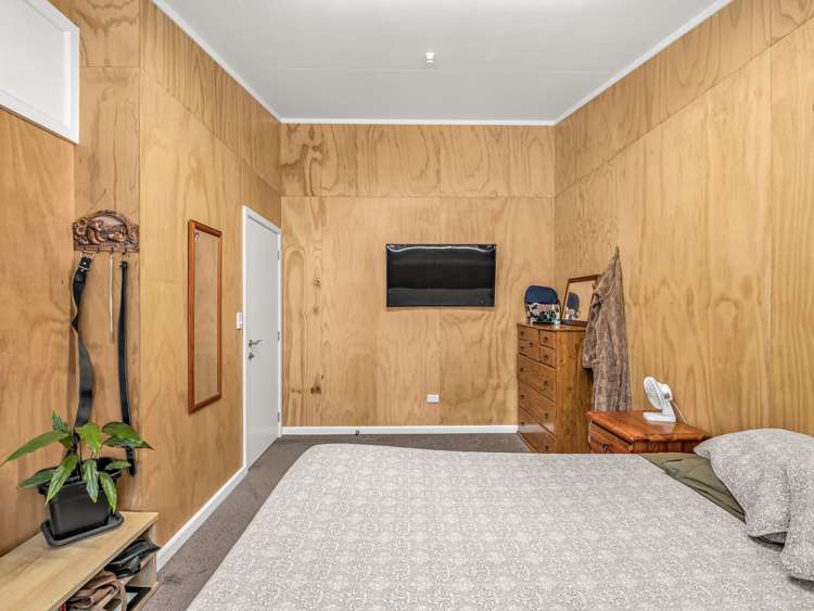 4 London Street Dannevirke_16
