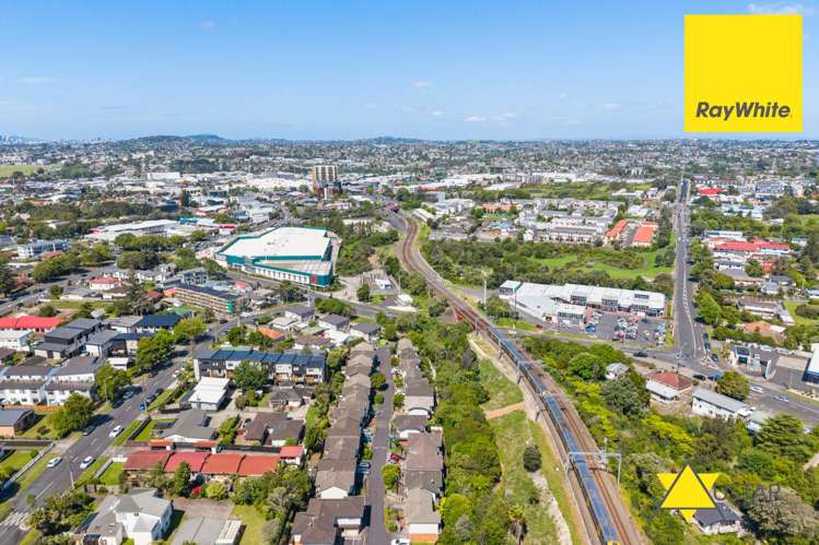 18/2 Arawa Street New Lynn_15