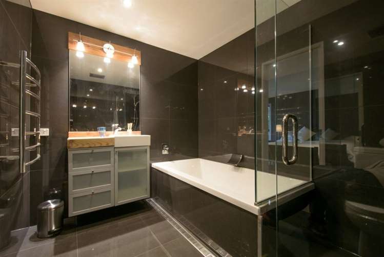 6 Evergreen Place Fernhill/Sunshine Bay_28