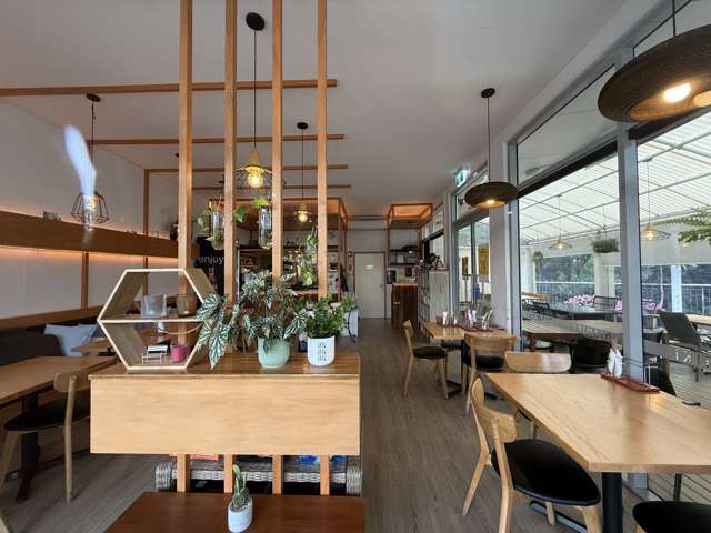 5/5 Aviemore Drive Highland Park_4