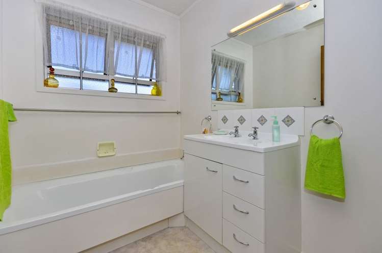 1/10 Brook Street Milford_9