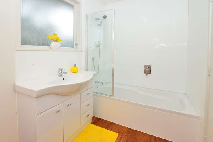 7 Allington Road Massey_16