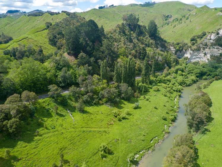 2669 State Highway 4 Mangamahu_11