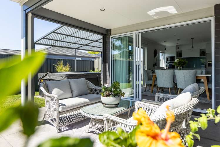 10a West Place Greenmeadows_17