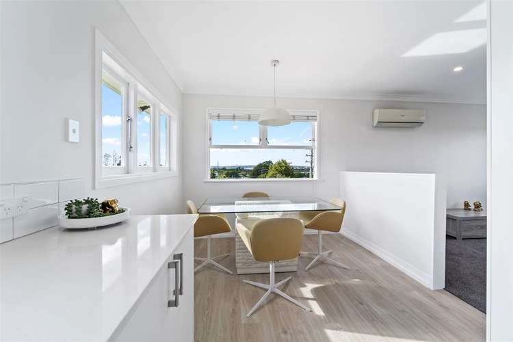 102 Tirimoana Road Te Atatu South_9