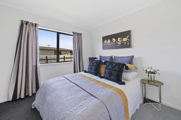 31a Grimsby Grove Wainuiomata_9