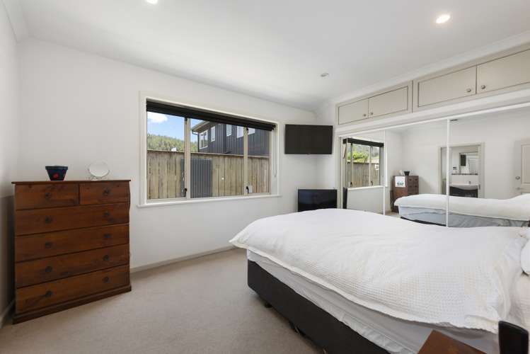 2a Field Street Silverstream_10