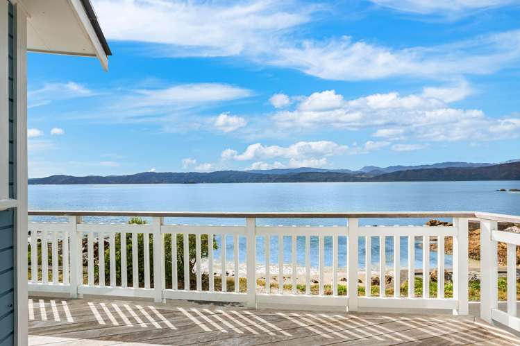379 Karaka Bay Road Karaka Bays_12