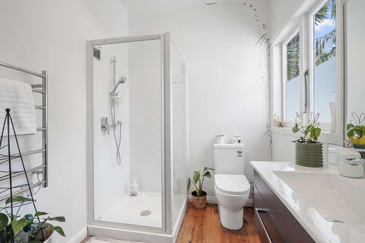 47 Evans Road Glen Eden_18