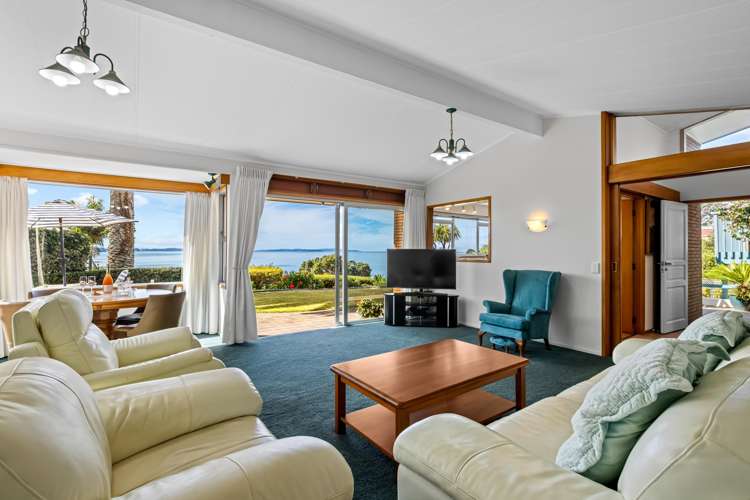 30 Upper Chelverton Drive Red Beach_2