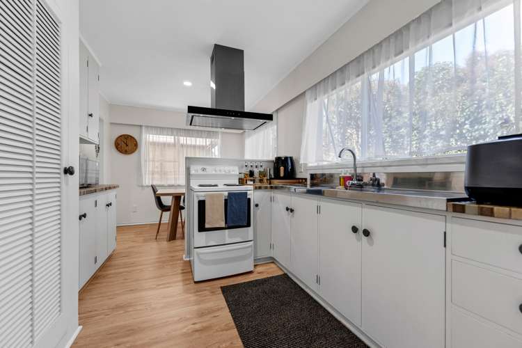 2/91a Great South Road Manurewa_11