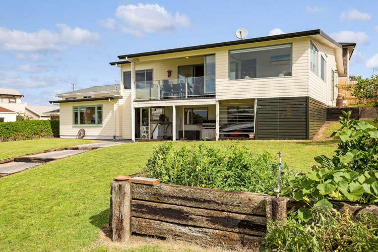 49 Torkar Road Clarks Beach_16