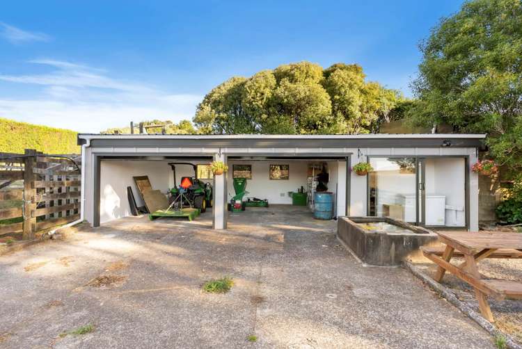 61 Puketutu Road Bombay_39